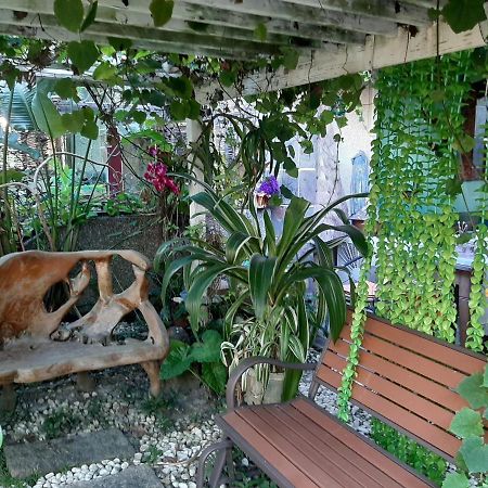 Bali House Apartment Kota Hualien Bagian luar foto