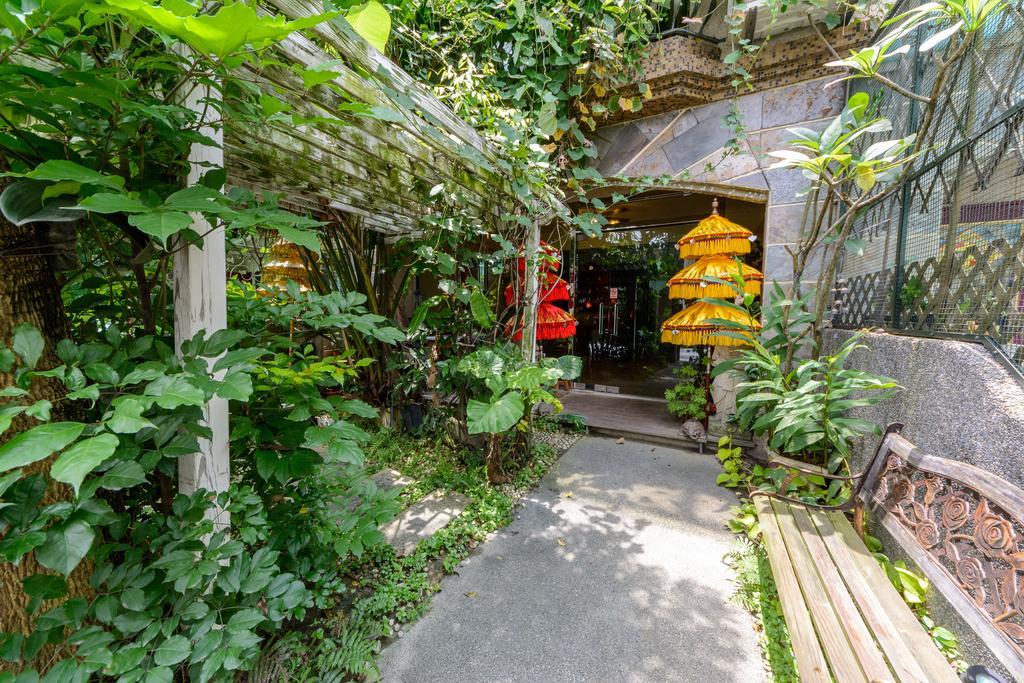 Bali House Apartment Kota Hualien Bagian luar foto