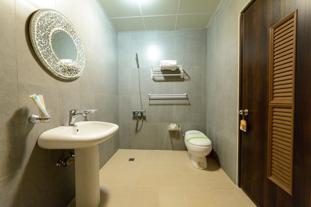 Bali House Apartment Kota Hualien Bagian luar foto